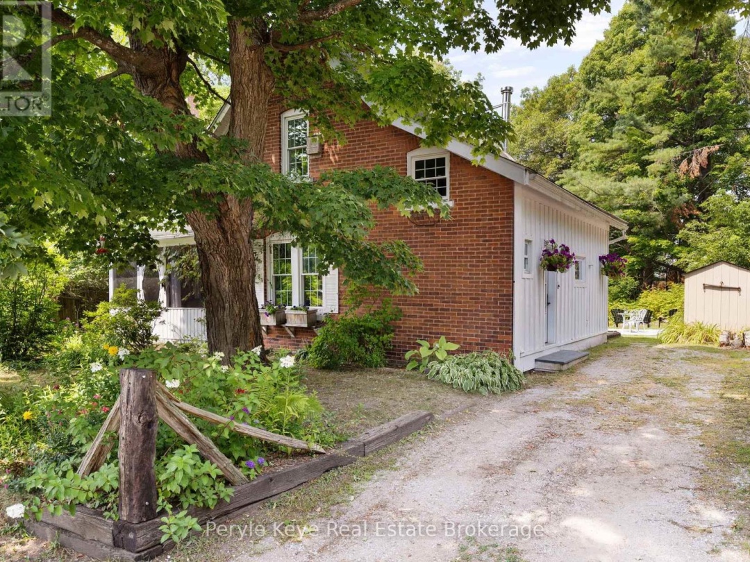 9 KING STREET, 
