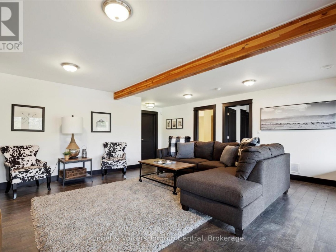 57 Pinetree Road, Loon Lake