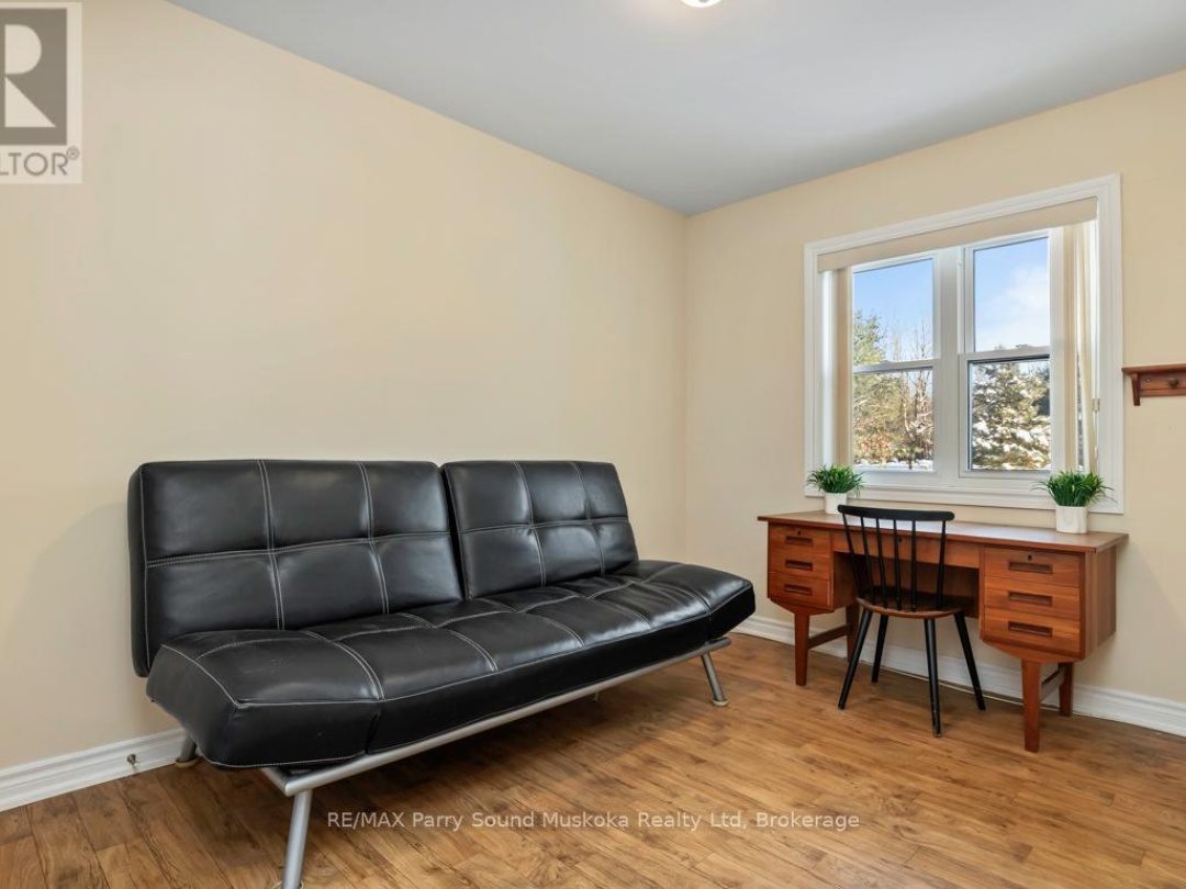 17 - 25 SEGUIN PLACE, 