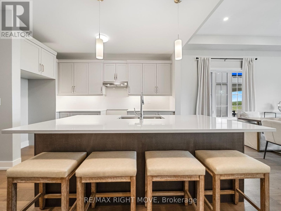 3192 Orion Boulevard, Orillia