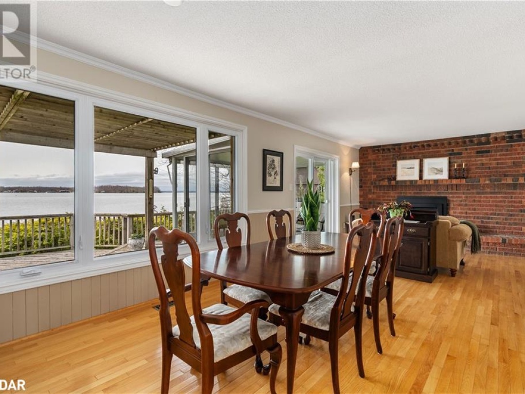 4051 River Road, Ramara