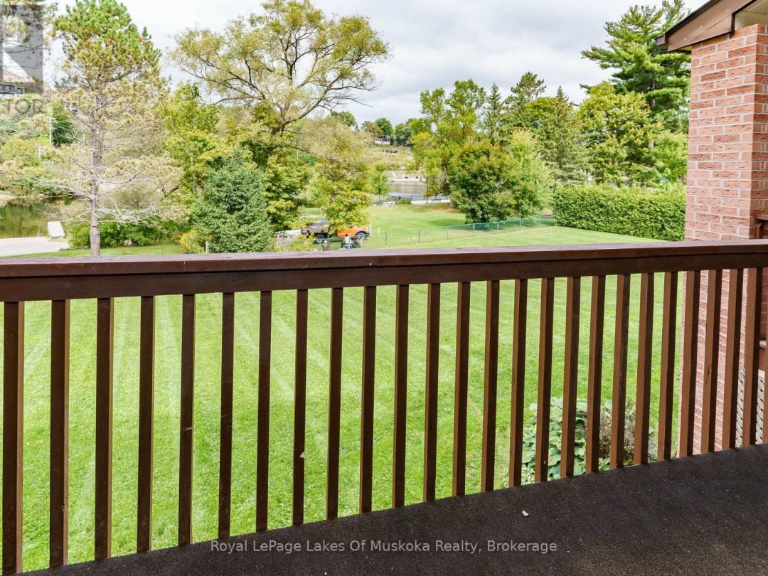 10 - 142 ECCLESTONE DRIVE, Muskoka River