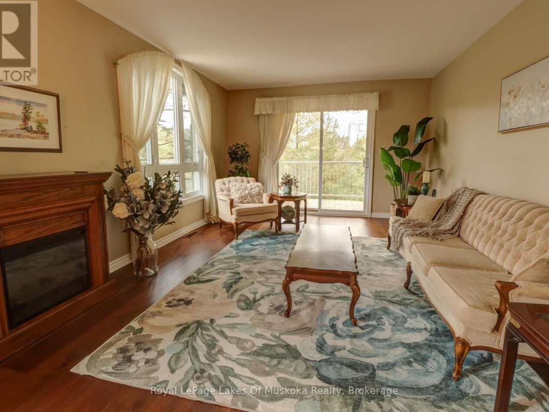 106 - 31 DAIRY LANE, Muskoka River