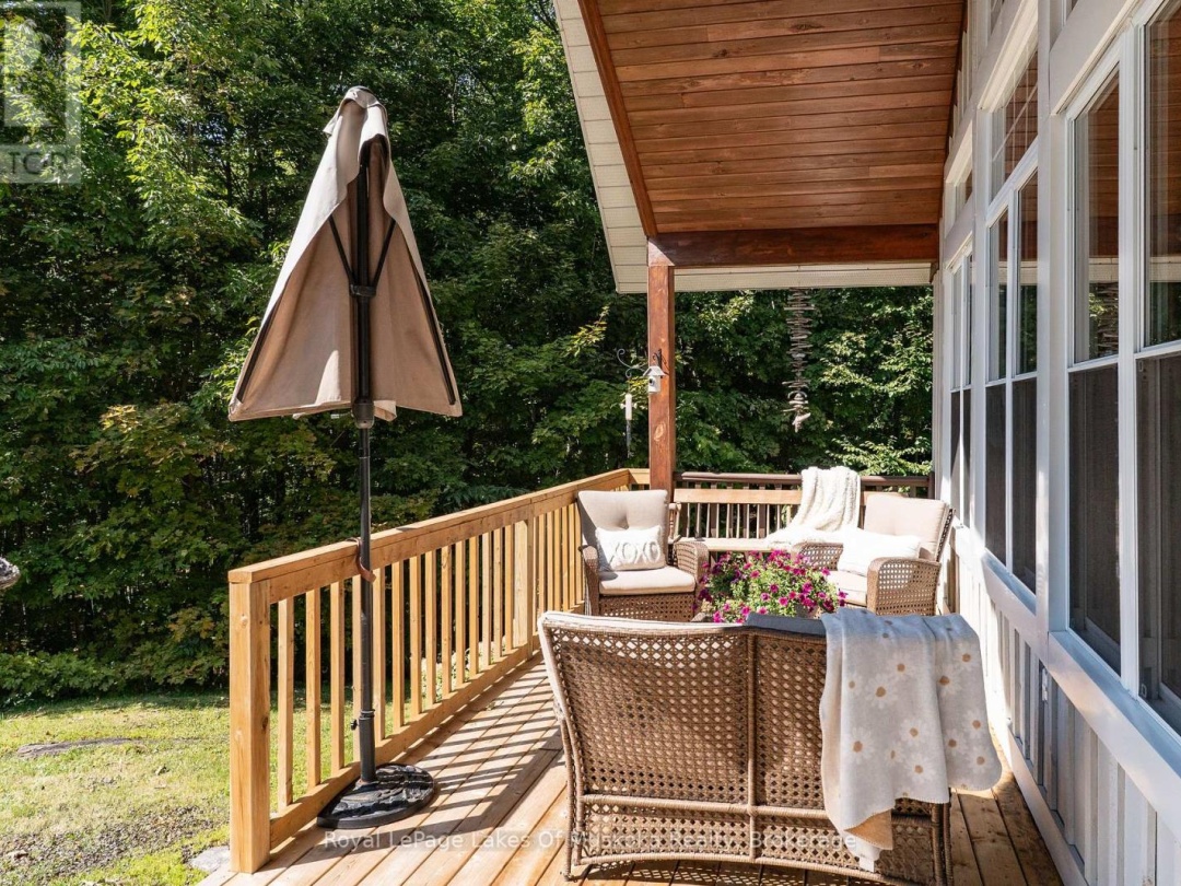 1080 WALKERS GLENN CRESCENT, 