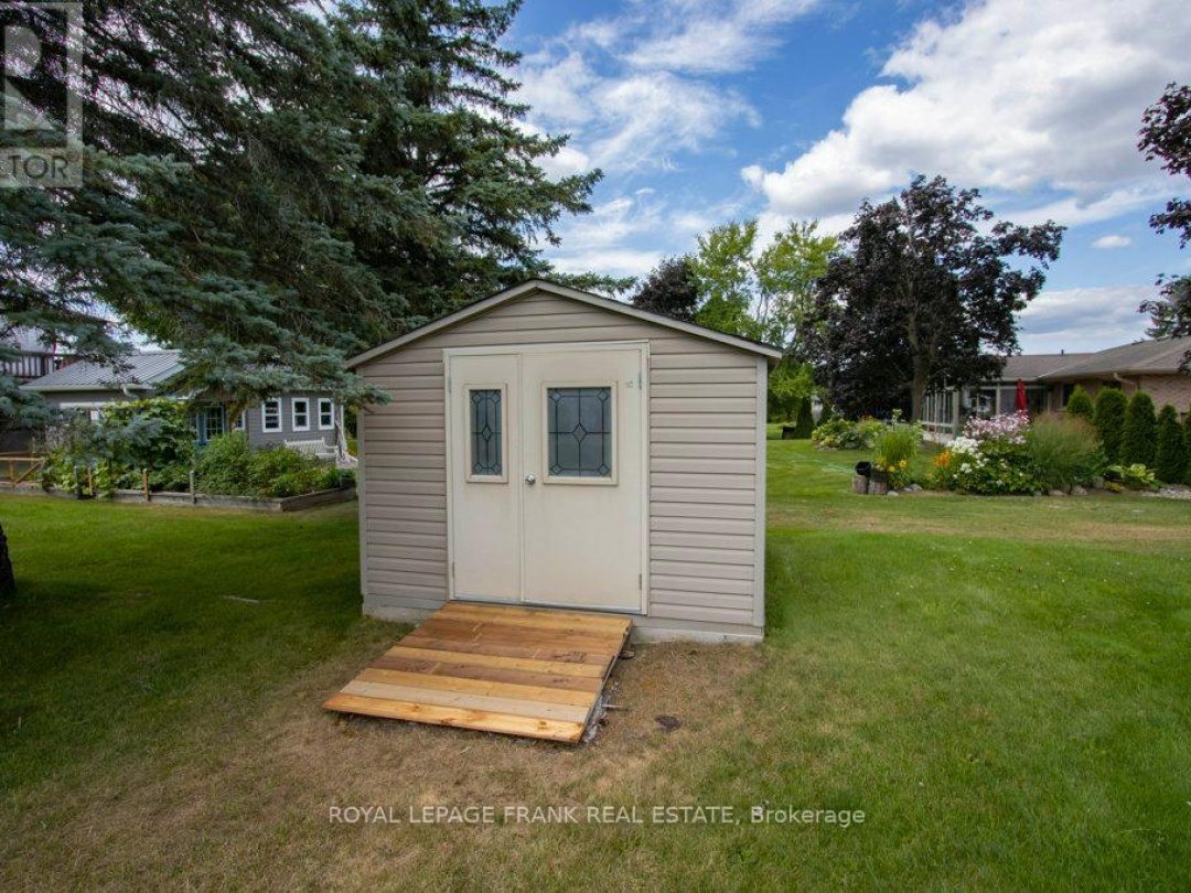 357 THE CAPTAINS CORNERS, 