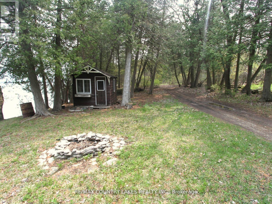   , Lake Simcoe
