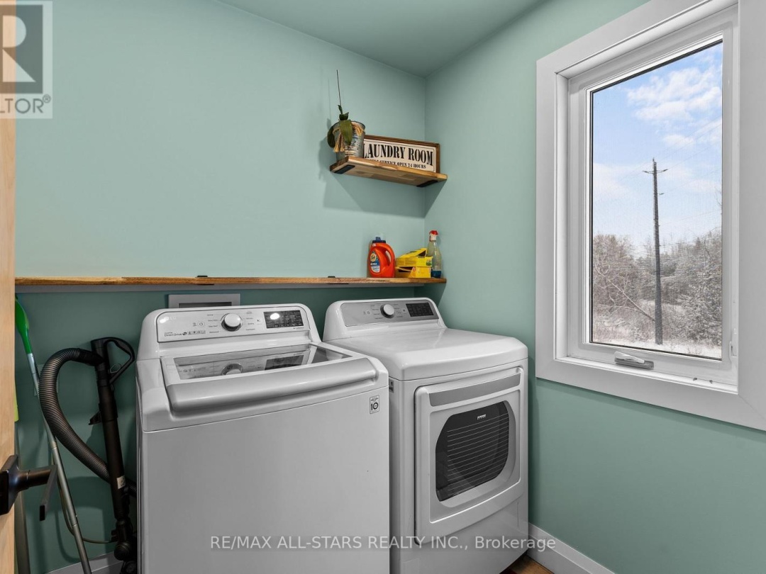 1062 NORTHLINE ROAD, 