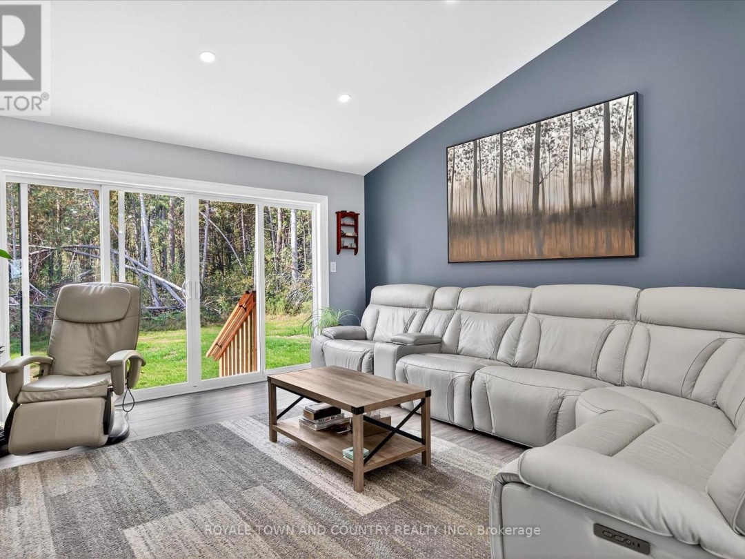 9 LYTLE LANE, 