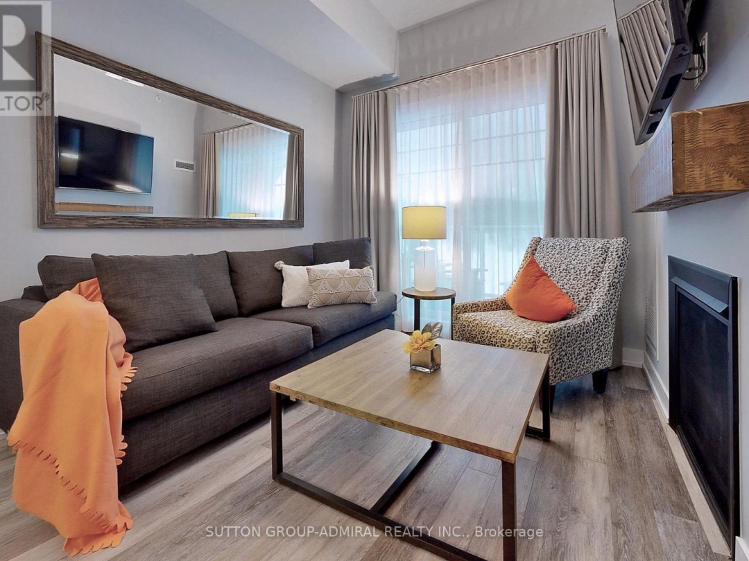 425 - 25 PEN LAKE POINT ROAD, 