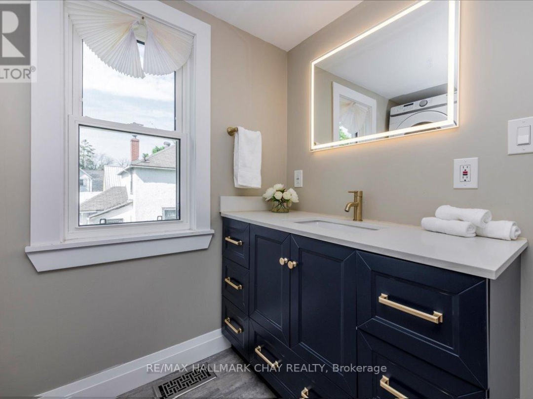 3366 MUSKOKA STREET, 