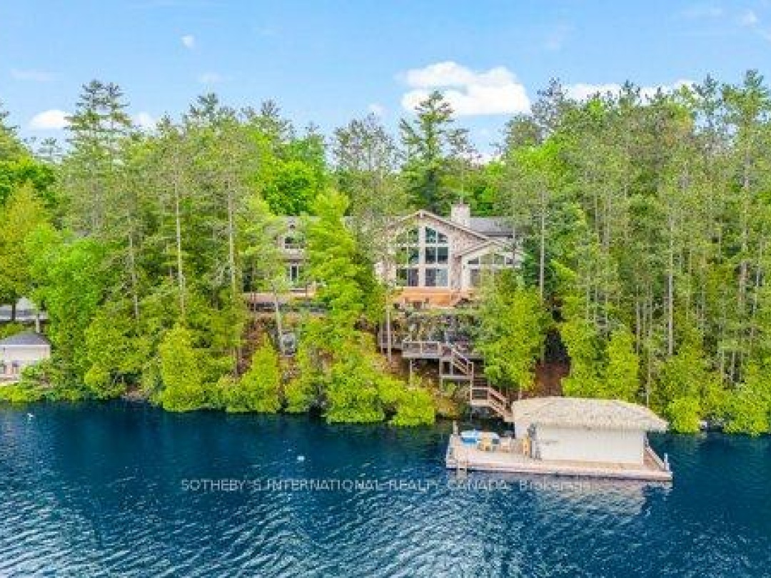 1827 Crystal Lake Road, Crystal Lake