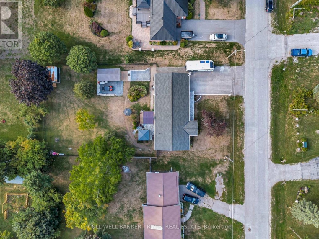 2850 PERRY AVENUE, 
