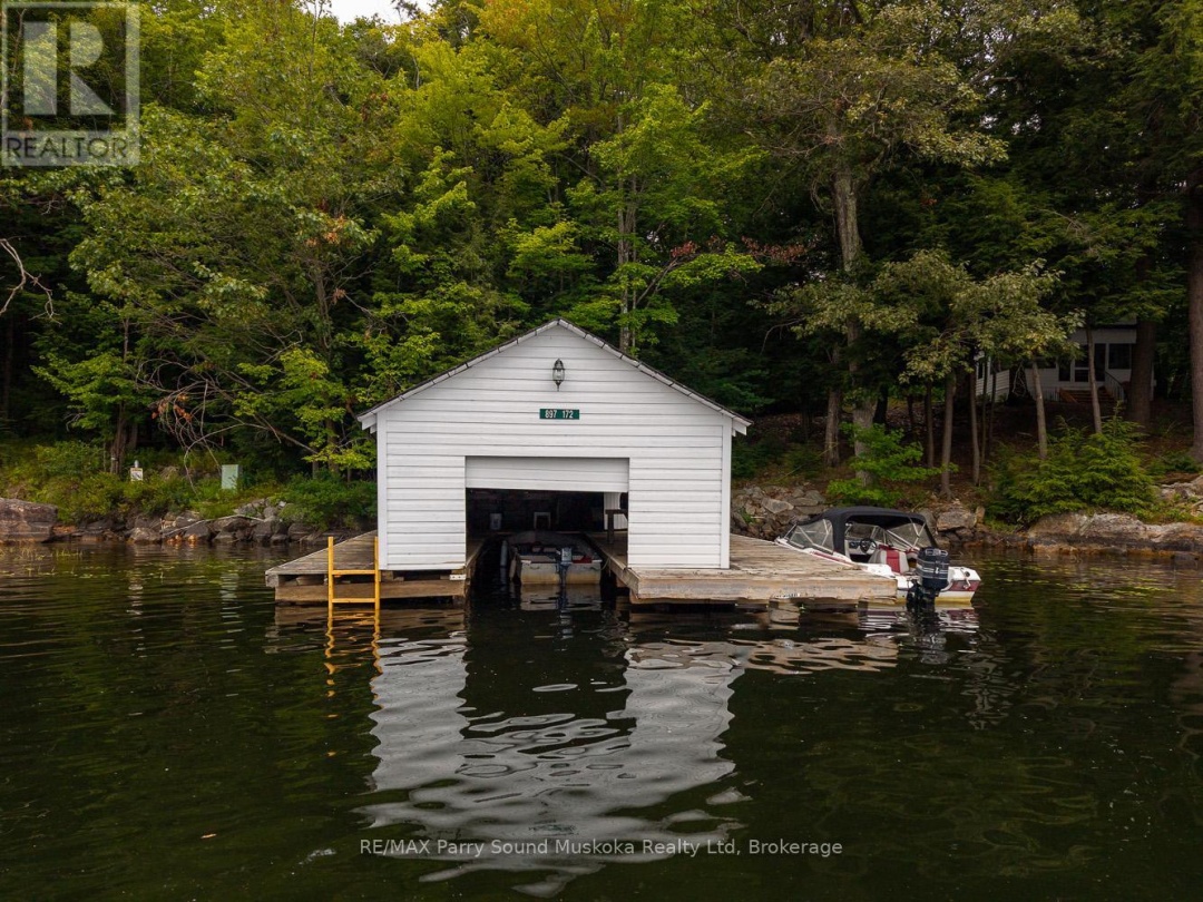897 172 WA HORSESHOE LAKE, 