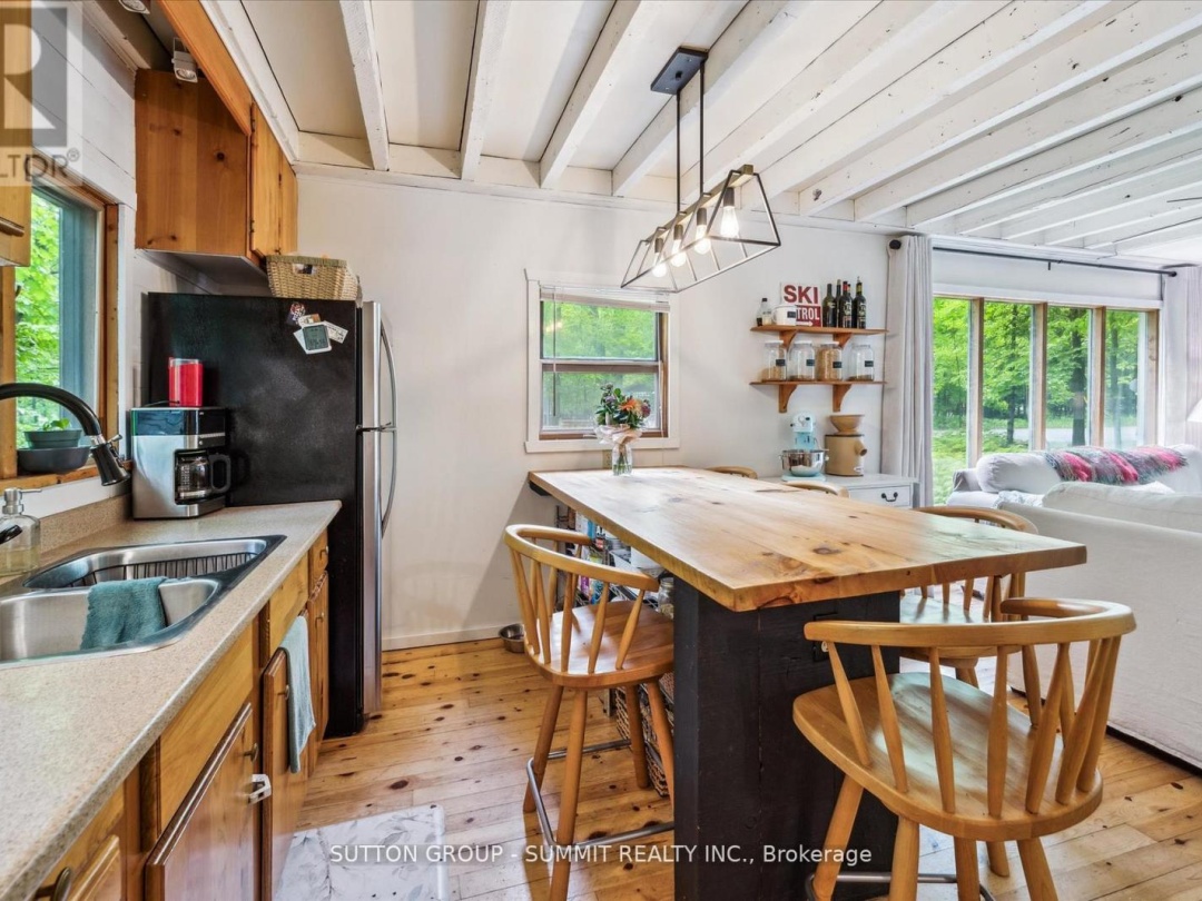 17 SUGARBUSH LANE, 