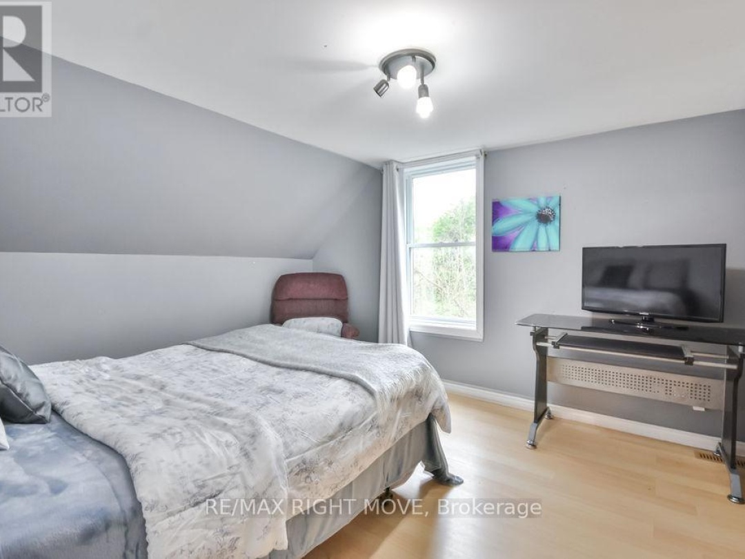 198 WOODCHESTER AVENUE, 