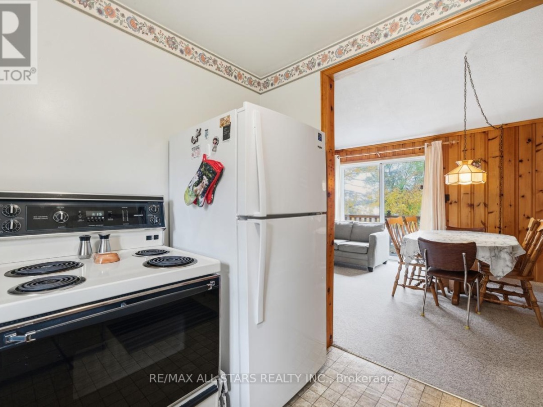 94 PLUM POINT LANE, 