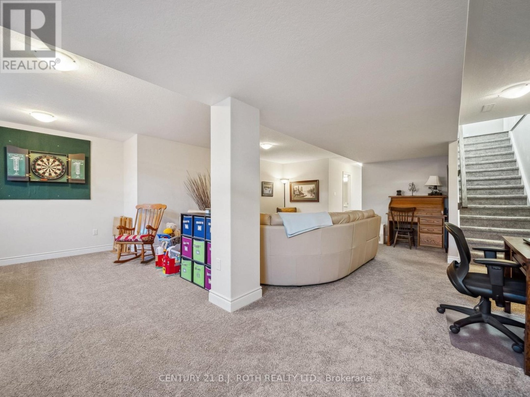 35 GRACE CRESCENT, 