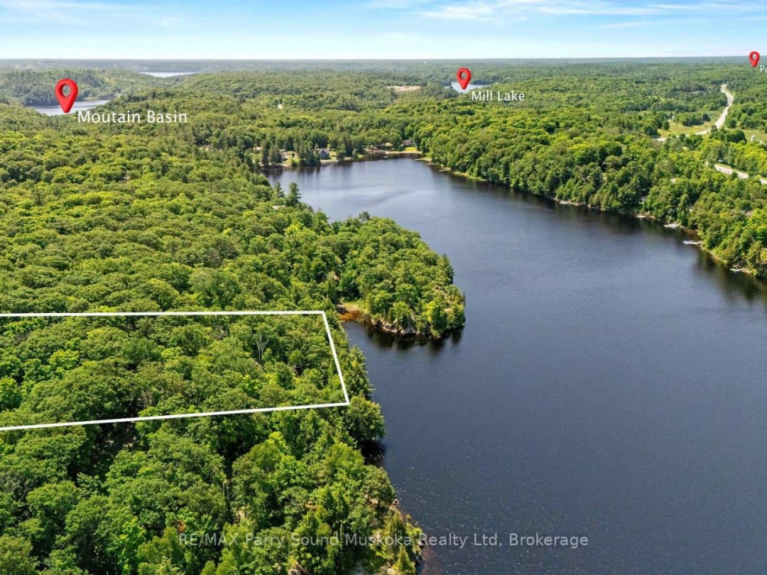 38 FUN COTTAGE LANE, Bell Lake