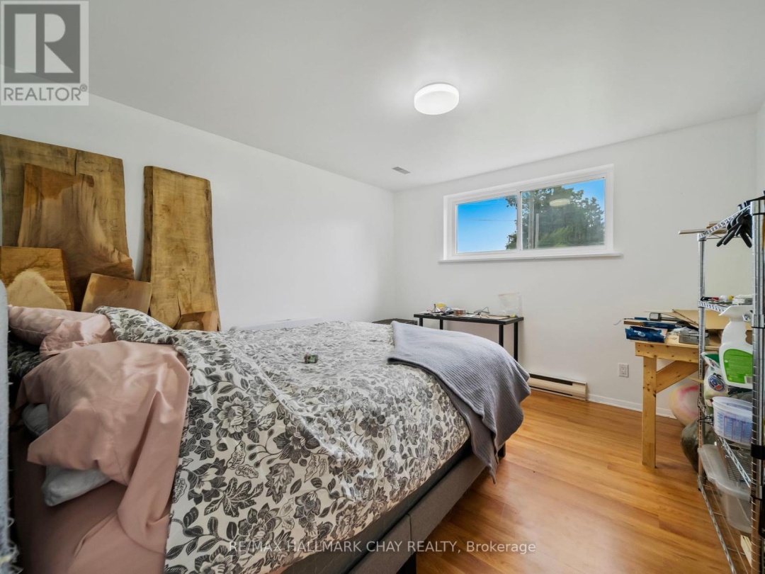 5 DEMONT DRIVE, 