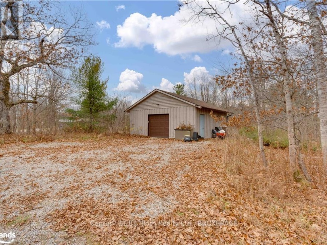2983 Whelan Way, Black Lake