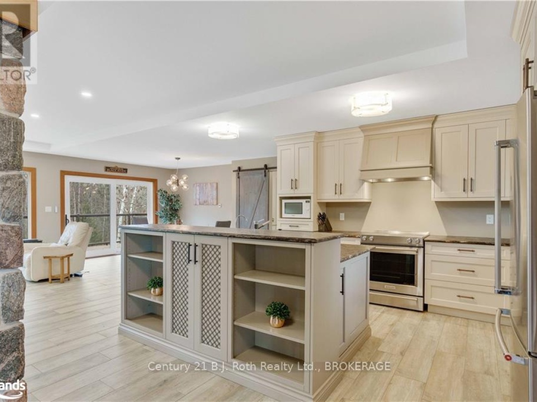 2983 Whelan Way, Black Lake