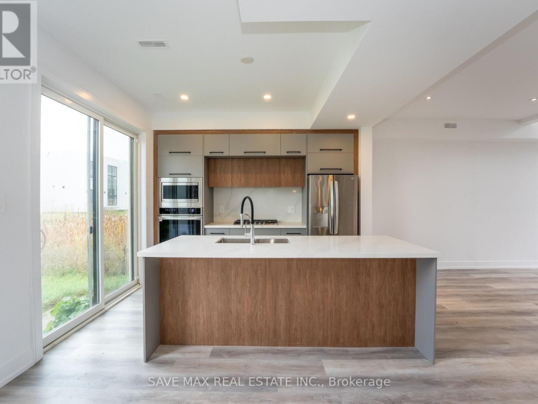 3775 SUNBANK CRESCENT, 