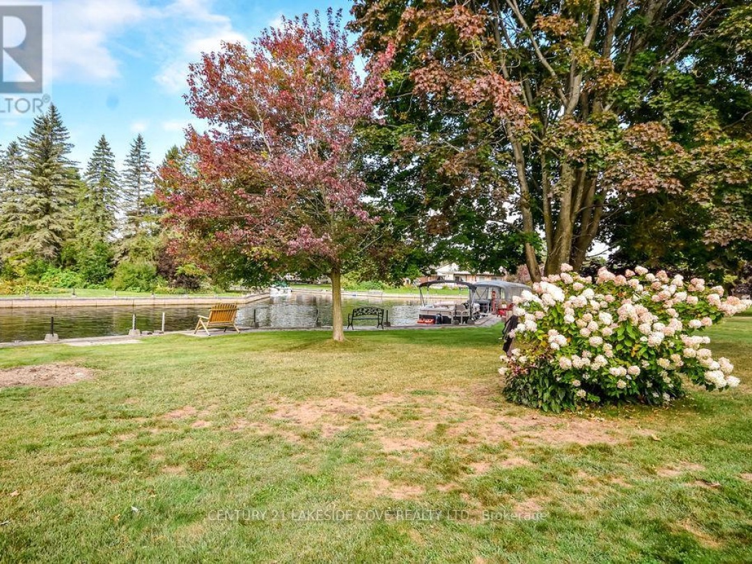 UNIT #7 - 70 LAGUNA PARKWAY, 