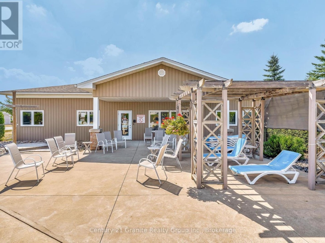 58 CREEKSIDE CIRCLE, 