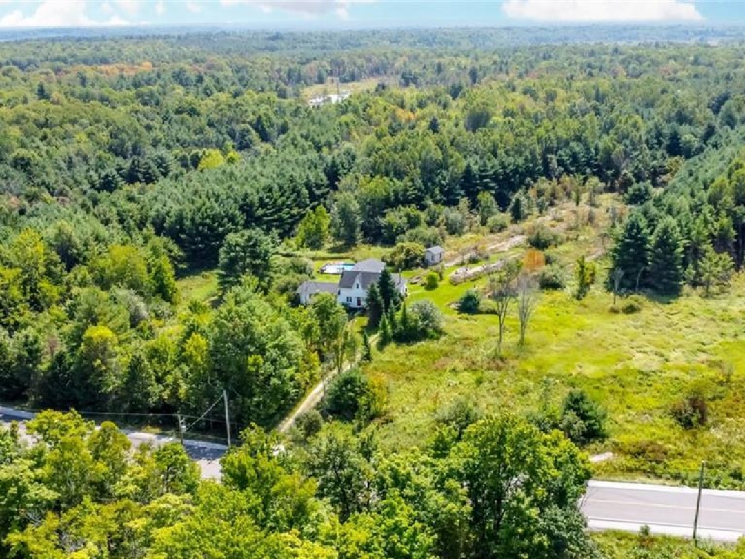 2161 Coopers Falls Road, Washago