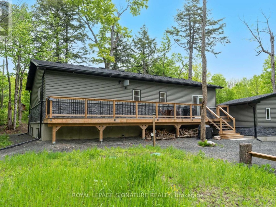 44 SUNNYSHORE PARK DRIVE, 