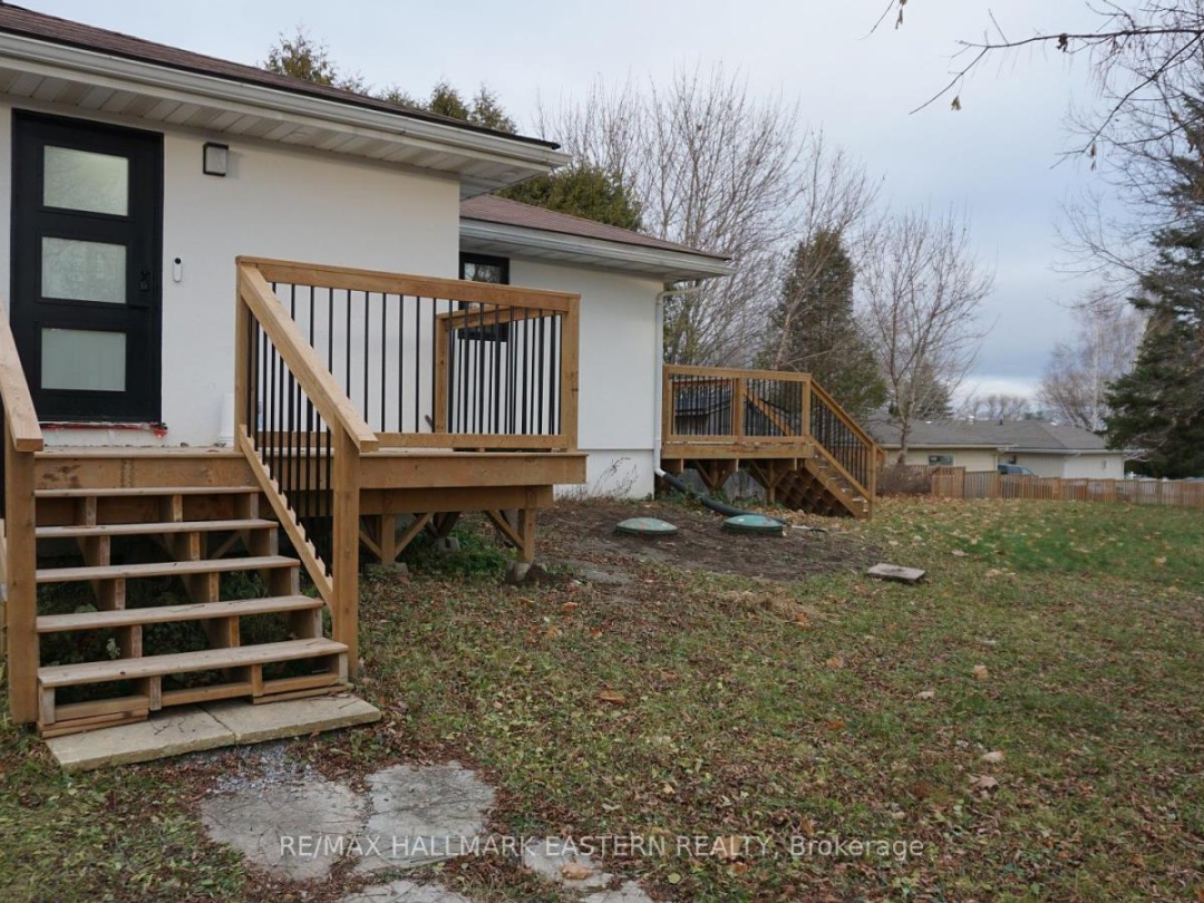 248 Crosby Drive, Pigeon Lake