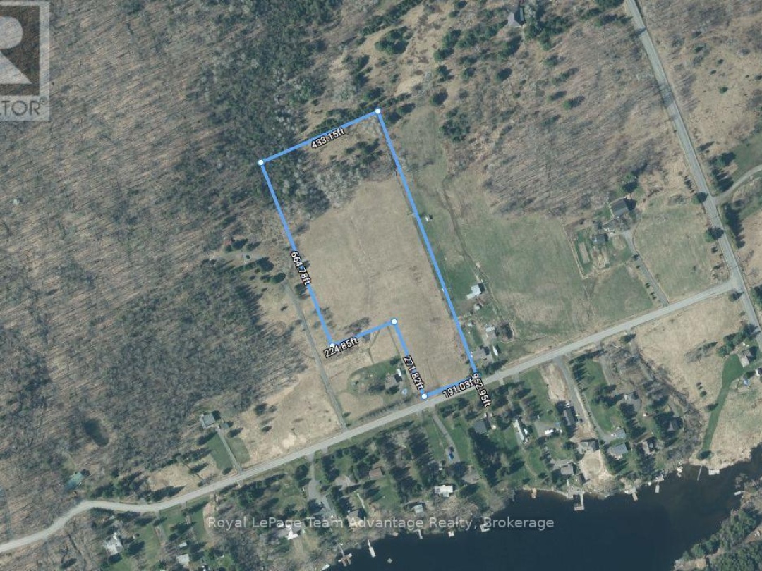 13 LAKESIDE DRIVE, McKellar