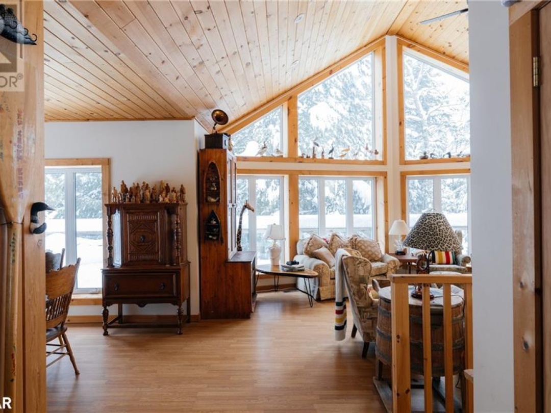 1208 Minnow Drive, Kennisis Lake