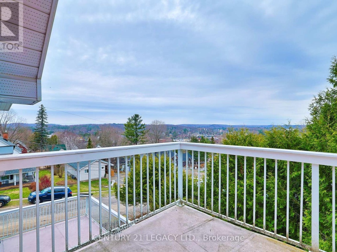 23 LANSDOWNE STREET W, 