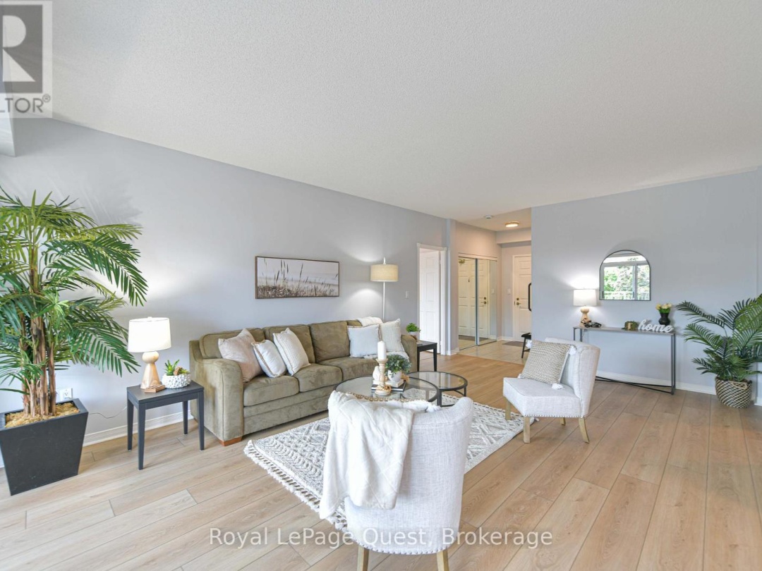 208 - 20 MUSEUM DRIVE, 