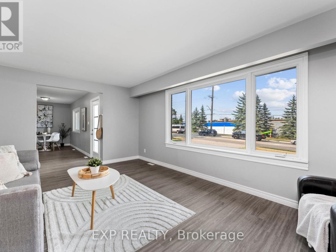 143 WESTMOUNT DRIVE N, 