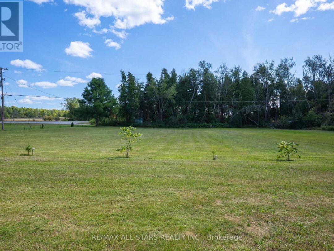 6077 HWY 35, 