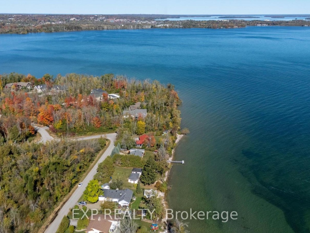 255 MOON POINT DRIVE, 