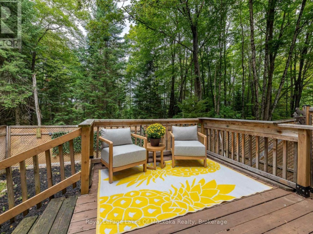 1588 SKYLINE DRIVE, Peninsula Lake