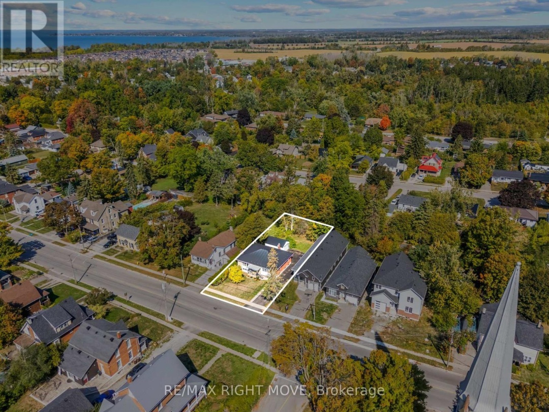 504 SIMCOE STREET, 