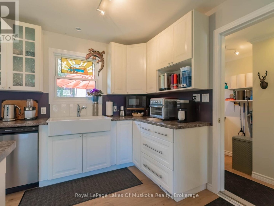 11 MEADOW PARK DRIVE, 