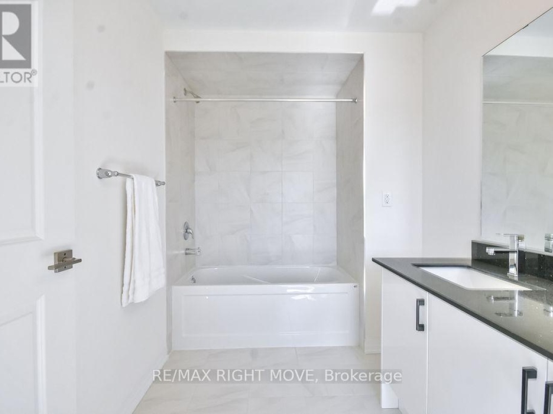 3721 QUAYSIDE DRIVE, 