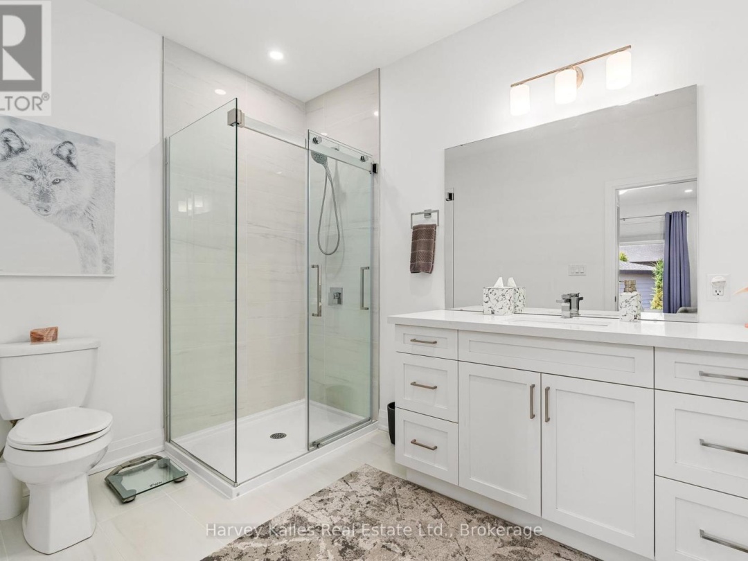 5 BLUE BIRCH LANE, 