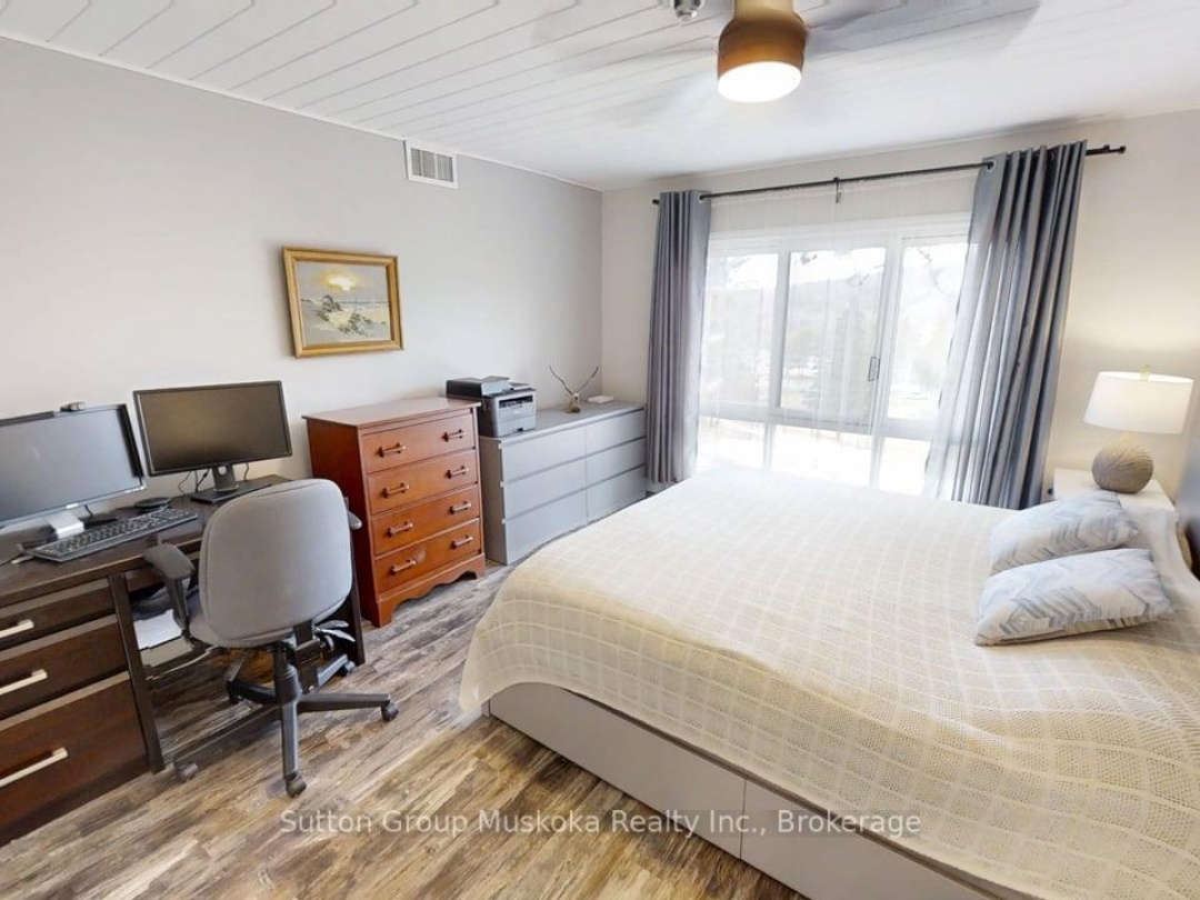 28 101 Tennisview Complex Deerhurst Drive, Peninsula Lake