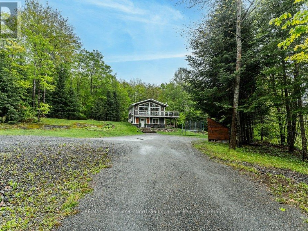 1521 Bobcaygeon Road, Minden Hills