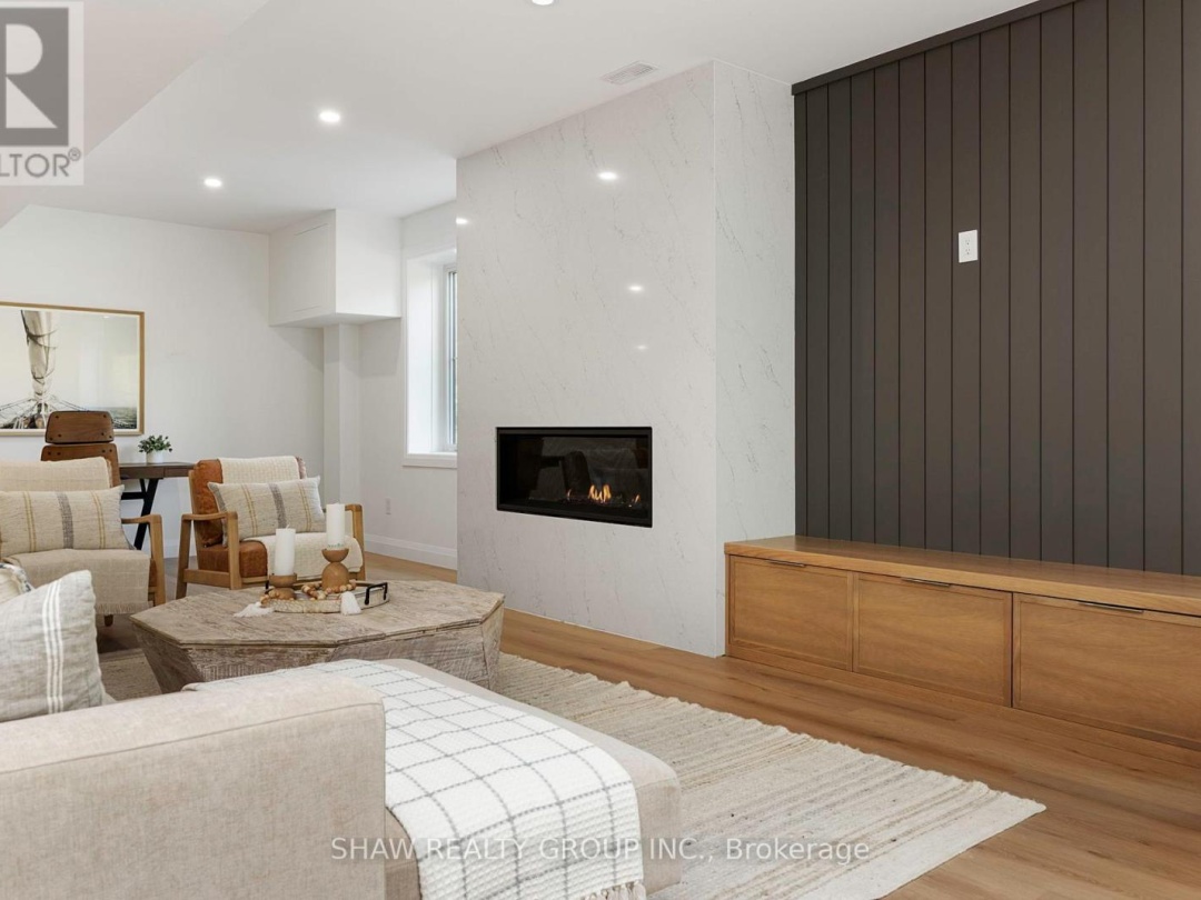 14 ST GEORGES COURT, 