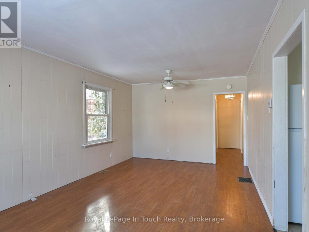 95 WESTMOUNT DRIVE N, 