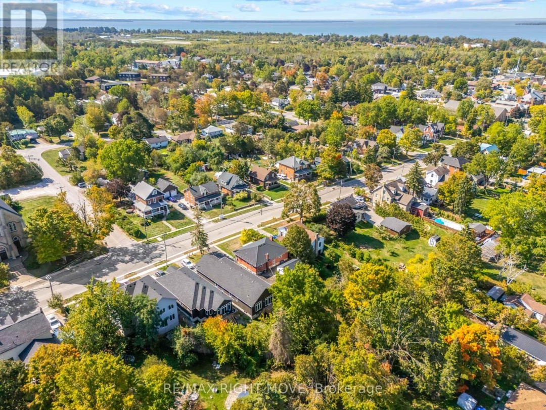 504 SIMCOE STREET, 