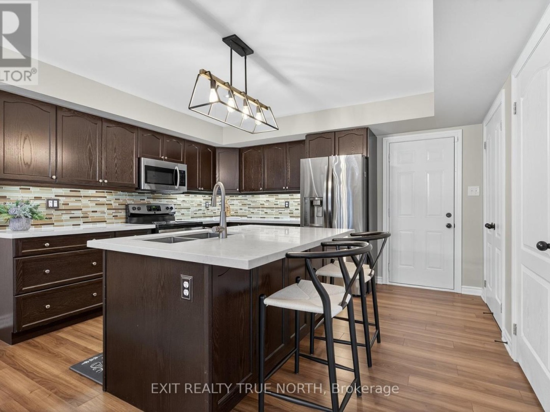 2 CARNOUSTIE LANE, 