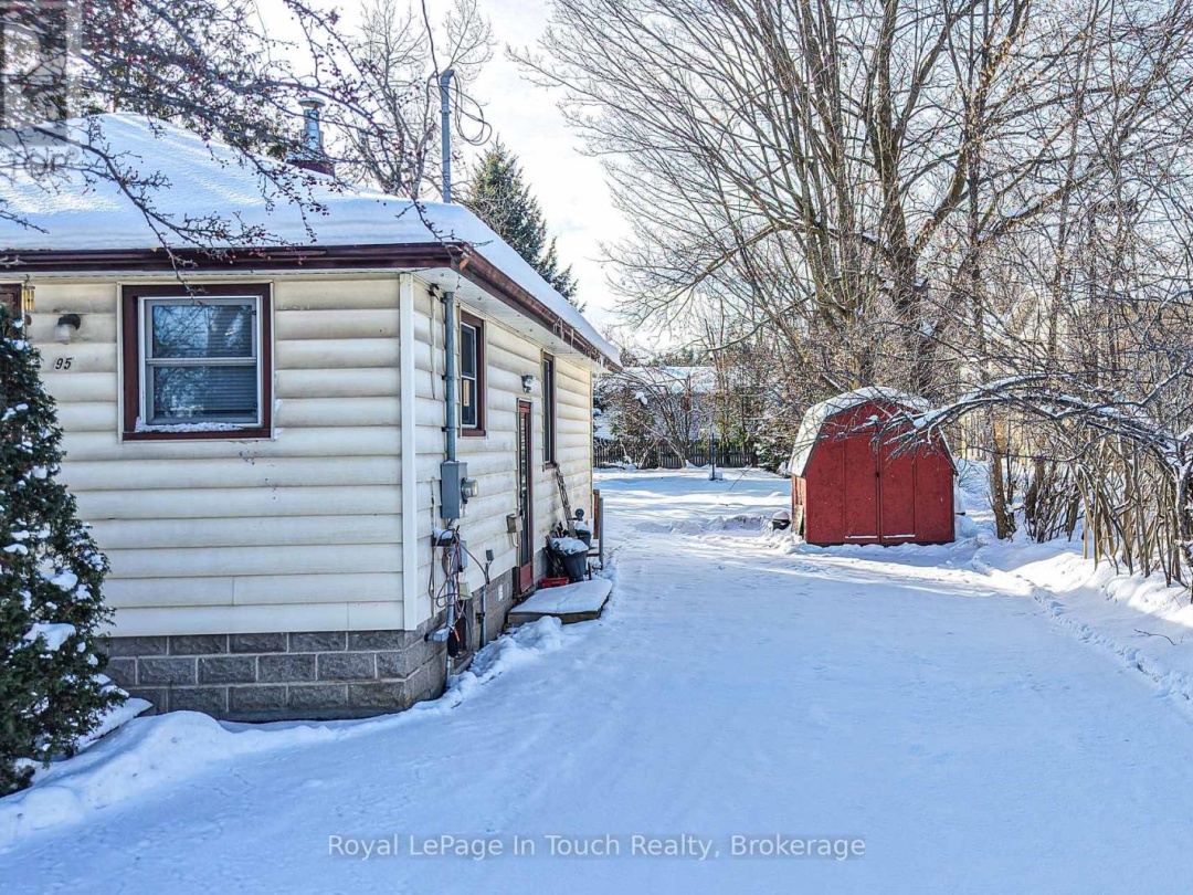 95 WESTMOUNT DRIVE N, 